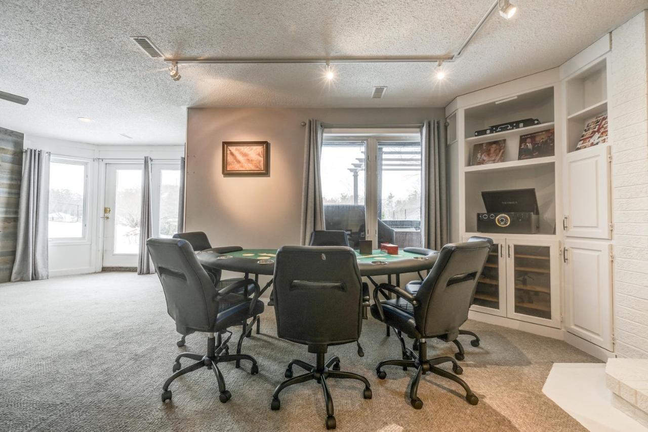 Wasaga Beach Cottage エクステリア 写真