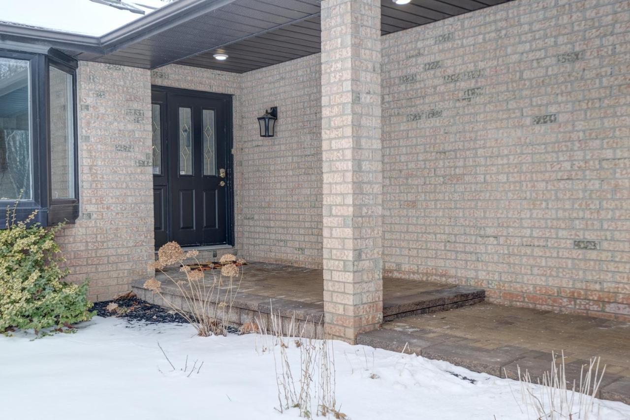 Wasaga Beach Cottage エクステリア 写真