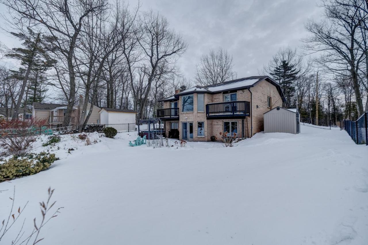 Wasaga Beach Cottage エクステリア 写真