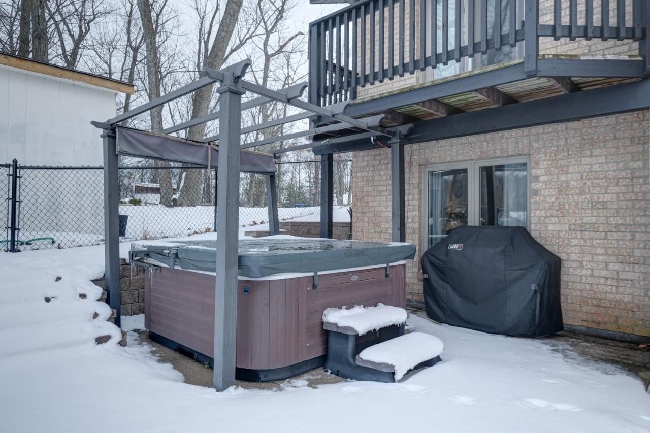 Wasaga Beach Cottage エクステリア 写真