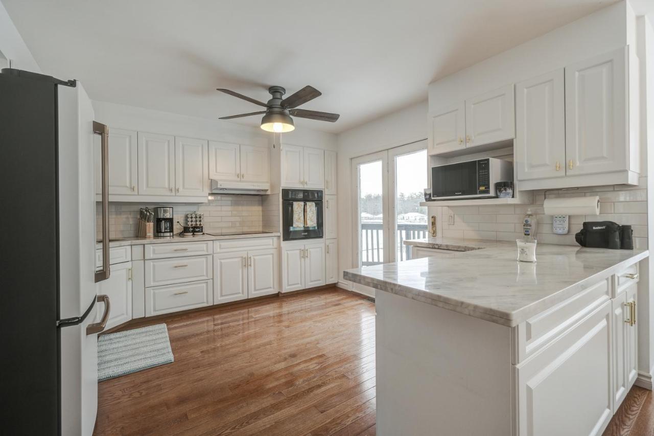 Wasaga Beach Cottage エクステリア 写真