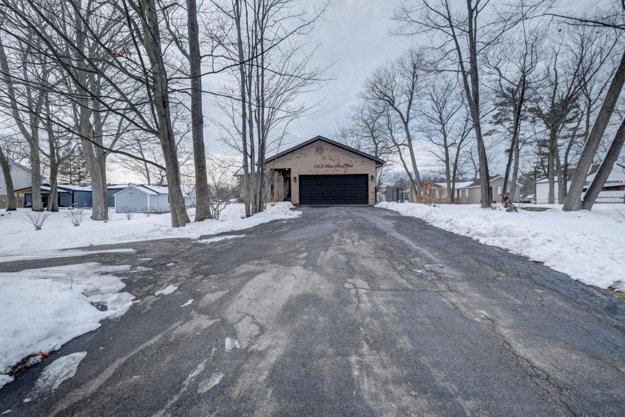 Wasaga Beach Cottage エクステリア 写真