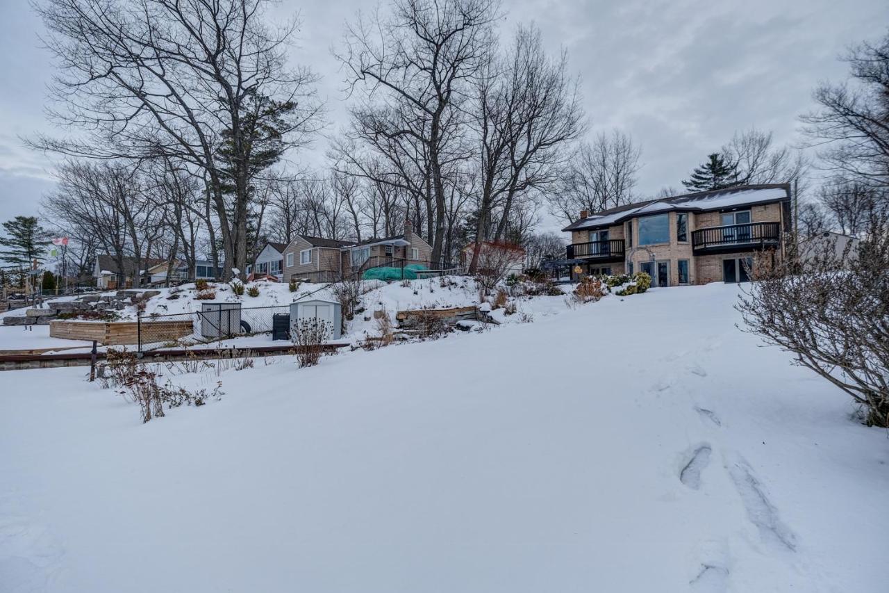 Wasaga Beach Cottage エクステリア 写真