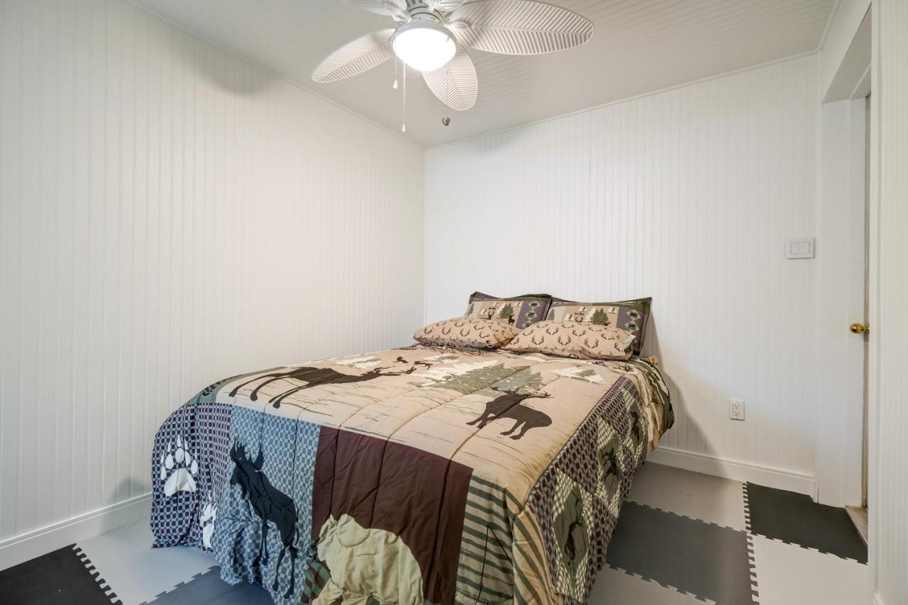Wasaga Beach Cottage エクステリア 写真