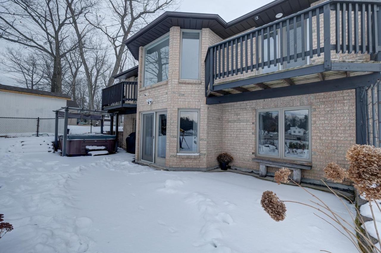Wasaga Beach Cottage エクステリア 写真