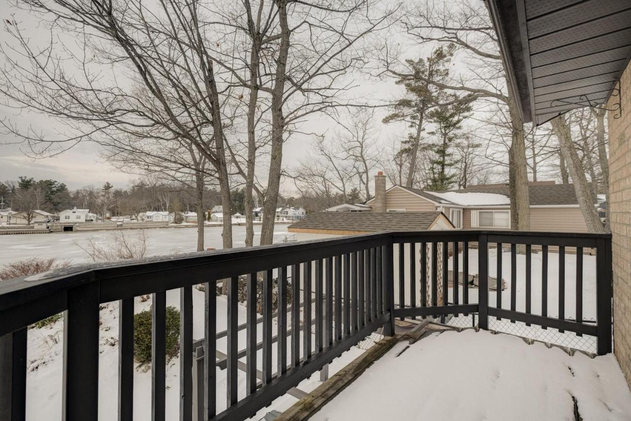 Wasaga Beach Cottage エクステリア 写真