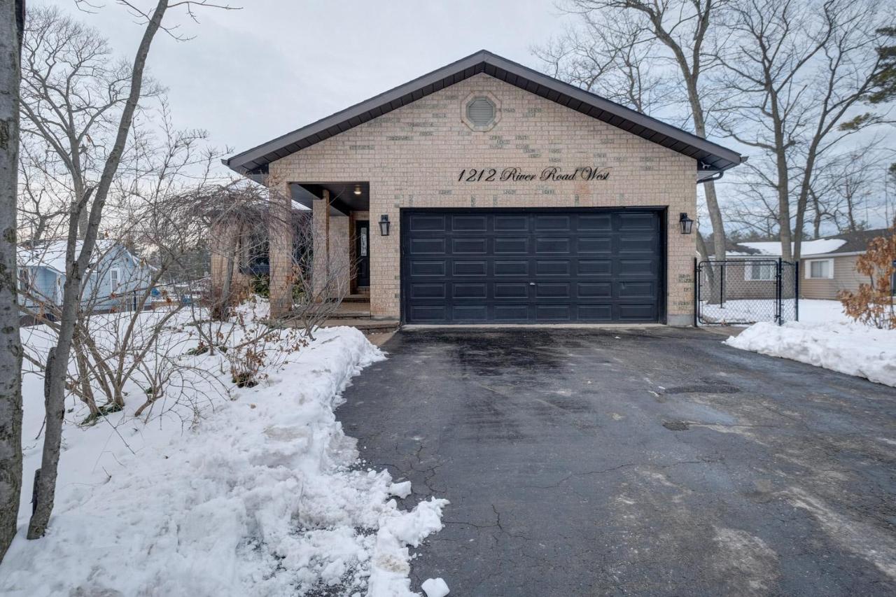 Wasaga Beach Cottage エクステリア 写真